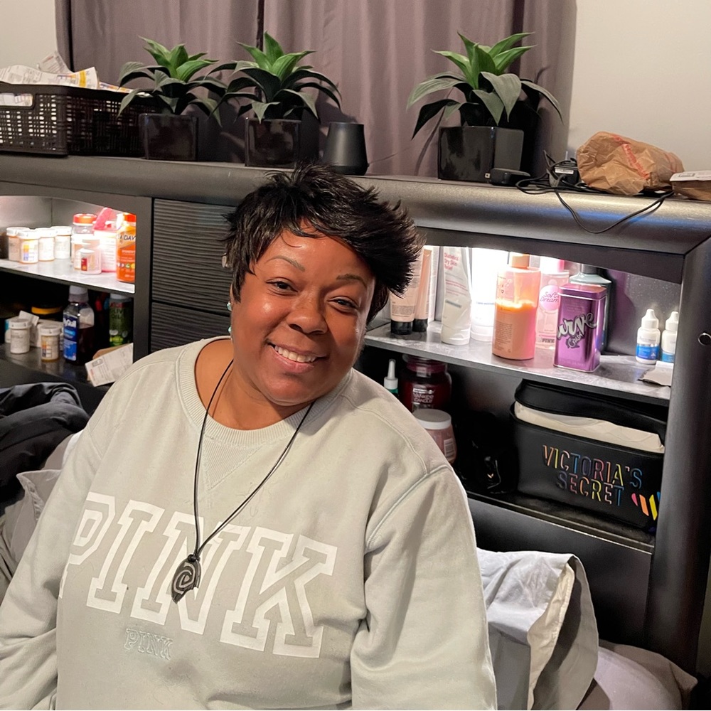 Meet your Posher, Brenda